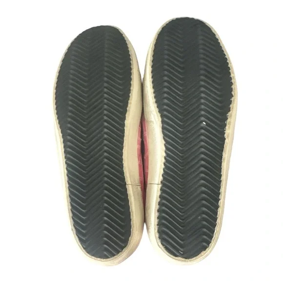 Golden Goose Superstar Sneakers
Size 38 - Picture 7 of 7